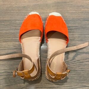 Cute Old Navy red and brown espadrilles, size 8